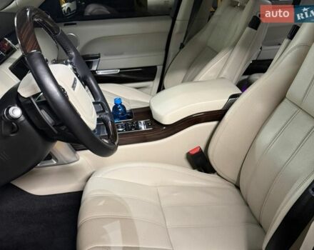 Сірий Ленд Ровер Рендж Ровер, об'ємом двигуна 5 л та пробігом 174 тис. км за 38000 $, фото 11 на Automoto.ua