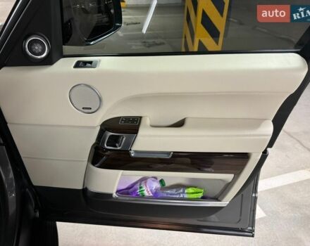 Сірий Ленд Ровер Рендж Ровер, об'ємом двигуна 5 л та пробігом 174 тис. км за 38000 $, фото 18 на Automoto.ua