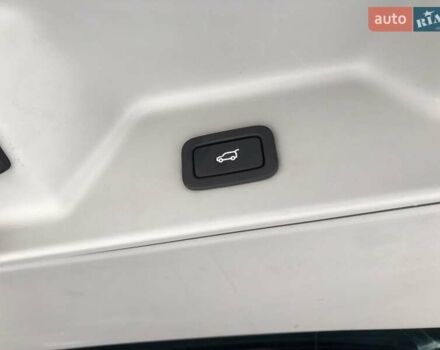 Серый Ленд Ровер Рендж Ровер, объемом двигателя 3 л и пробегом 201 тыс. км за 37900 $, фото 71 на Automoto.ua