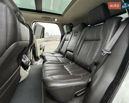 Сірий Ленд Ровер Рендж Ровер, об'ємом двигуна 4.37 л та пробігом 180 тис. км за 35500 $, фото 4 на Automoto.ua