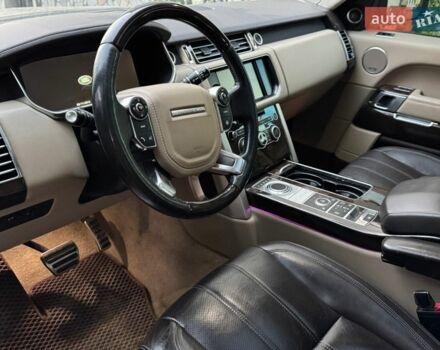 Сірий Ленд Ровер Рендж Ровер, об'ємом двигуна 5 л та пробігом 236 тис. км за 20200 $, фото 4 на Automoto.ua
