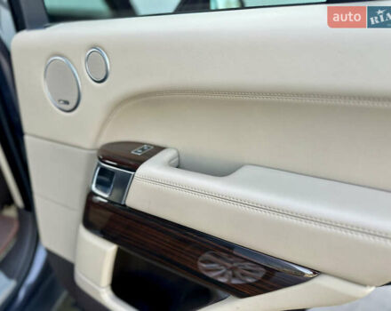 Серый Ленд Ровер Рендж Ровер, объемом двигателя 4.37 л и пробегом 100 тыс. км за 42000 $, фото 49 на Automoto.ua