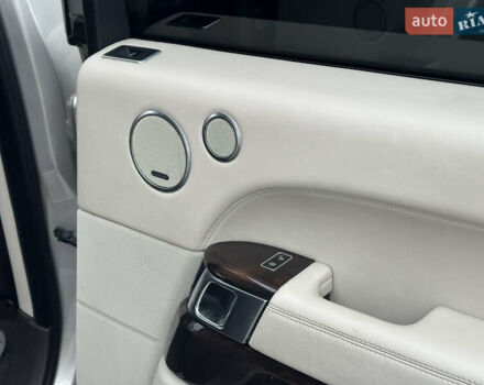 Сірий Ленд Ровер Рендж Ровер, об'ємом двигуна 4.37 л та пробігом 180 тис. км за 35500 $, фото 42 на Automoto.ua