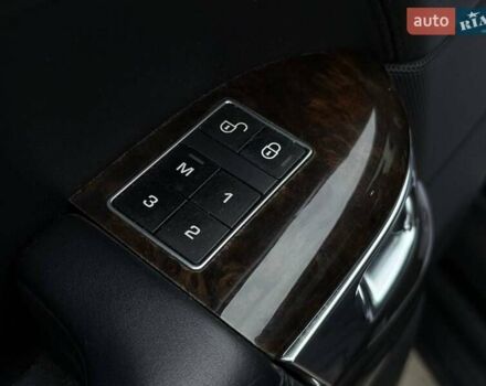 Серый Ленд Ровер Рендж Ровер, объемом двигателя 4.37 л и пробегом 207 тыс. км за 35000 $, фото 22 на Automoto.ua