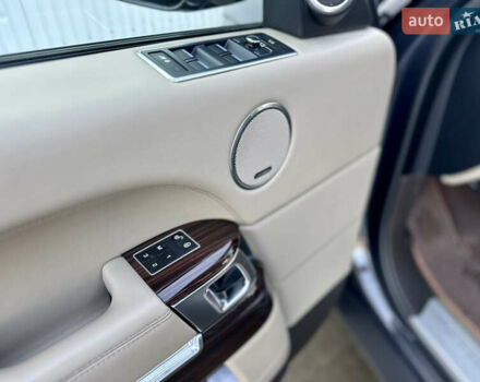 Серый Ленд Ровер Рендж Ровер, объемом двигателя 4.37 л и пробегом 100 тыс. км за 42000 $, фото 41 на Automoto.ua