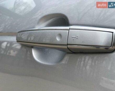 Серый Ленд Ровер Рендж Ровер, объемом двигателя 3 л и пробегом 201 тыс. км за 37900 $, фото 74 на Automoto.ua