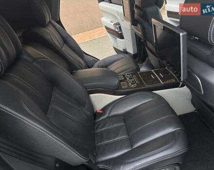 Сірий Ленд Ровер Рендж Ровер, об'ємом двигуна 4.37 л та пробігом 355 тис. км за 29000 $, фото 24 на Automoto.ua