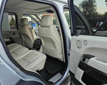 Серый Ленд Ровер Рендж Ровер, объемом двигателя 0 л и пробегом 120 тыс. км за 27000 $, фото 5 на Automoto.ua