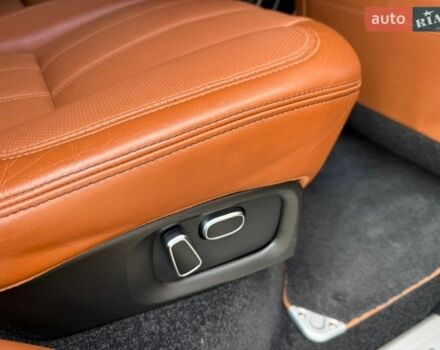 Серый Ленд Ровер Рендж Ровер, объемом двигателя 4.4 л и пробегом 125 тыс. км за 37900 $, фото 28 на Automoto.ua