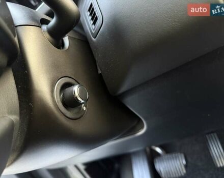 Серый Ленд Ровер Рендж Ровер, объемом двигателя 3 л и пробегом 176 тыс. км за 27800 $, фото 46 на Automoto.ua