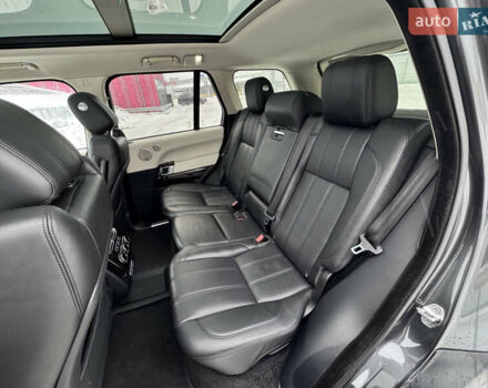 Сірий Ленд Ровер Рендж Ровер, об'ємом двигуна 5 л та пробігом 117 тис. км за 33300 $, фото 28 на Automoto.ua