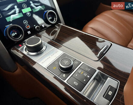 Сірий Ленд Ровер Рендж Ровер, об'ємом двигуна 4.37 л та пробігом 125 тис. км за 40999 $, фото 44 на Automoto.ua