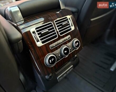 Серый Ленд Ровер Рендж Ровер, объемом двигателя 3 л и пробегом 176 тыс. км за 27800 $, фото 65 на Automoto.ua