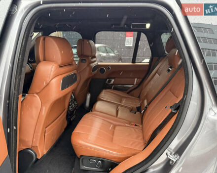 Сірий Ленд Ровер Рендж Ровер, об'ємом двигуна 4.37 л та пробігом 125 тис. км за 40999 $, фото 20 на Automoto.ua