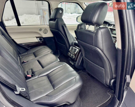 Сірий Ленд Ровер Рендж Ровер, об'ємом двигуна 5 л та пробігом 117 тис. км за 33300 $, фото 24 на Automoto.ua