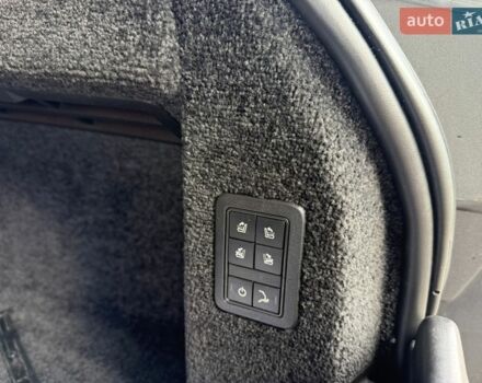 Серый Ленд Ровер Рендж Ровер, объемом двигателя 4.4 л и пробегом 125 тыс. км за 37900 $, фото 20 на Automoto.ua