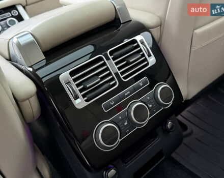 Сірий Ленд Ровер Рендж Ровер, об'ємом двигуна 3 л та пробігом 206 тис. км за 23600 $, фото 19 на Automoto.ua