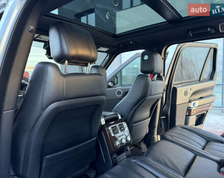 Серый Ленд Ровер Рендж Ровер, объемом двигателя 3 л и пробегом 190 тыс. км за 39500 $, фото 20 на Automoto.ua