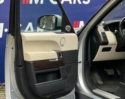 Серый Ленд Ровер Рендж Ровер, объемом двигателя 2.99 л и пробегом 126 тыс. км за 30499 $, фото 8 на Automoto.ua