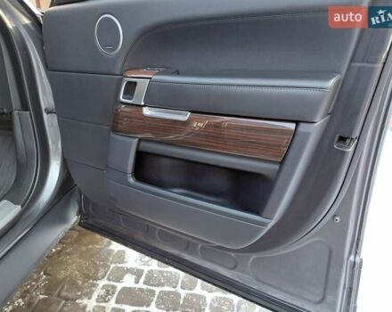Серый Ленд Ровер Рендж Ровер, объемом двигателя 2.99 л и пробегом 204 тыс. км за 35000 $, фото 78 на Automoto.ua