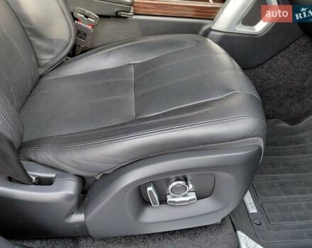 Серый Ленд Ровер Рендж Ровер, объемом двигателя 2.99 л и пробегом 204 тыс. км за 35000 $, фото 72 на Automoto.ua