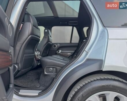 Серый Ленд Ровер Рендж Ровер, объемом двигателя 3 л и пробегом 216 тыс. км за 36996 $, фото 56 на Automoto.ua