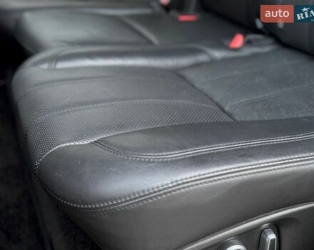 Серый Ленд Ровер Рендж Ровер, объемом двигателя 3 л и пробегом 216 тыс. км за 36996 $, фото 62 на Automoto.ua