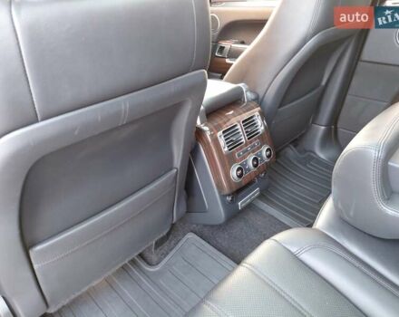 Серый Ленд Ровер Рендж Ровер, объемом двигателя 2.99 л и пробегом 204 тыс. км за 35000 $, фото 43 на Automoto.ua