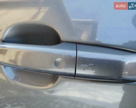 Серый Ленд Ровер Рендж Ровер, объемом двигателя 2.99 л и пробегом 204 тыс. км за 35000 $, фото 114 на Automoto.ua