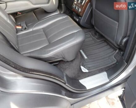 Серый Ленд Ровер Рендж Ровер, объемом двигателя 2.99 л и пробегом 204 тыс. км за 35000 $, фото 60 на Automoto.ua