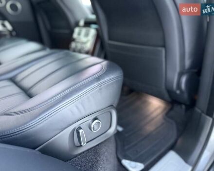 Сірий Ленд Ровер Рендж Ровер, об'ємом двигуна 5 л та пробігом 156 тис. км за 38700 $, фото 24 на Automoto.ua
