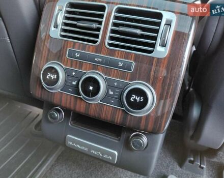 Серый Ленд Ровер Рендж Ровер, объемом двигателя 2.99 л и пробегом 204 тыс. км за 35000 $, фото 57 на Automoto.ua