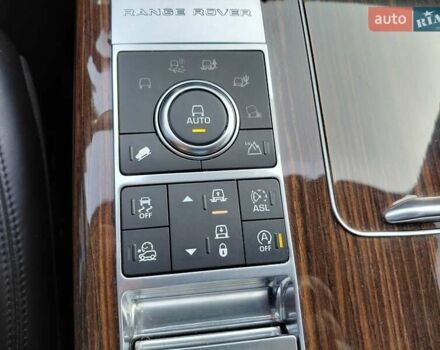 Серый Ленд Ровер Рендж Ровер, объемом двигателя 2.99 л и пробегом 204 тыс. км за 35000 $, фото 88 на Automoto.ua