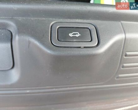 Серый Ленд Ровер Рендж Ровер, объемом двигателя 2.99 л и пробегом 204 тыс. км за 35000 $, фото 49 на Automoto.ua