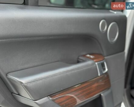 Серый Ленд Ровер Рендж Ровер, объемом двигателя 3 л и пробегом 216 тыс. км за 36996 $, фото 55 на Automoto.ua