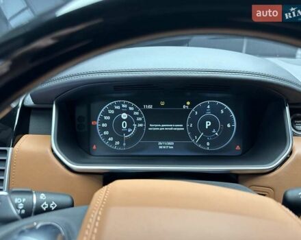 Серый Ленд Ровер Рендж Ровер, объемом двигателя 4.37 л и пробегом 61 тыс. км за 87704 $, фото 24 на Automoto.ua