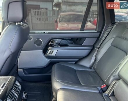 Серый Ленд Ровер Рендж Ровер, объемом двигателя 5 л и пробегом 158 тыс. км за 57000 $, фото 40 на Automoto.ua