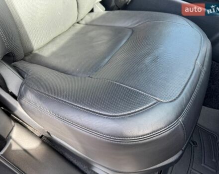 Серый Ленд Ровер Рендж Ровер, объемом двигателя 5 л и пробегом 158 тыс. км за 57000 $, фото 10 на Automoto.ua