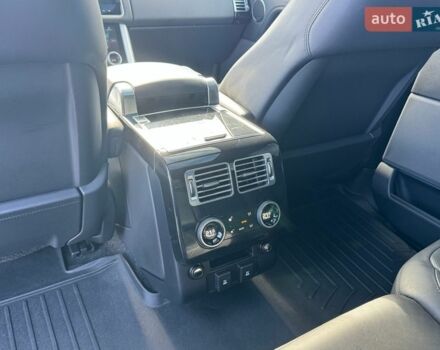 Серый Ленд Ровер Рендж Ровер, объемом двигателя 5 л и пробегом 158 тыс. км за 57000 $, фото 42 на Automoto.ua