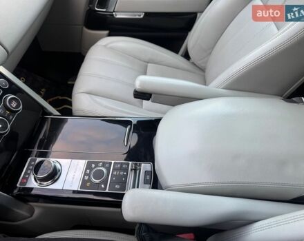 Серый Ленд Ровер Рендж Ровер, объемом двигателя 3 л и пробегом 153 тыс. км за 29900 $, фото 122 на Automoto.ua