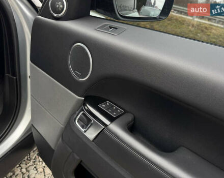 Сірий Ленд Ровер Рендж Ровер, об'ємом двигуна 2.99 л та пробігом 146 тис. км за 31999 $, фото 39 на Automoto.ua