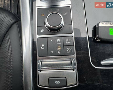 Сірий Ленд Ровер Рендж Ровер, об'ємом двигуна 2.99 л та пробігом 146 тис. км за 31999 $, фото 69 на Automoto.ua