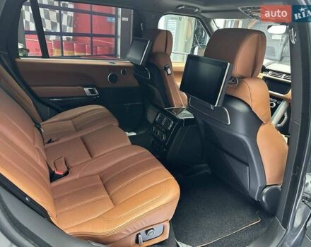 Серый Ленд Ровер Рендж Ровер, объемом двигателя 4.37 л и пробегом 61 тыс. км за 87704 $, фото 5 на Automoto.ua