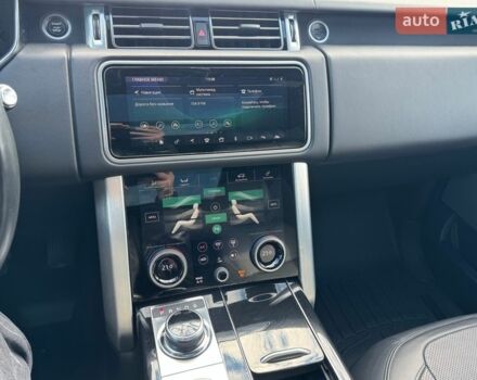 Серый Ленд Ровер Рендж Ровер, объемом двигателя 5 л и пробегом 158 тыс. км за 57000 $, фото 62 на Automoto.ua