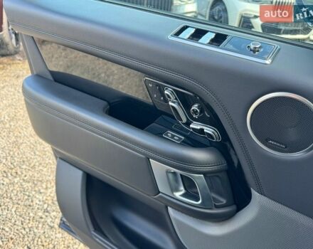 Серый Ленд Ровер Рендж Ровер, объемом двигателя 5 л и пробегом 158 тыс. км за 57000 $, фото 71 на Automoto.ua