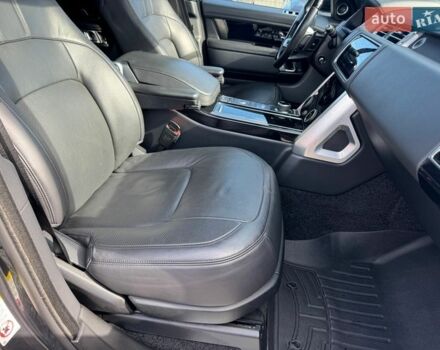 Серый Ленд Ровер Рендж Ровер, объемом двигателя 5 л и пробегом 158 тыс. км за 57000 $, фото 11 на Automoto.ua