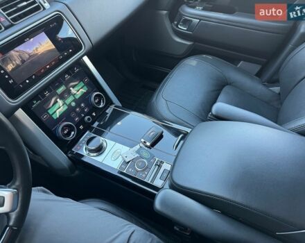 Серый Ленд Ровер Рендж Ровер, объемом двигателя 5 л и пробегом 158 тыс. км за 47900 $, фото 87 на Automoto.ua