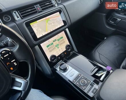 Серый Ленд Ровер Рендж Ровер, объемом двигателя 5 л и пробегом 158 тыс. км за 63900 $, фото 48 на Automoto.ua