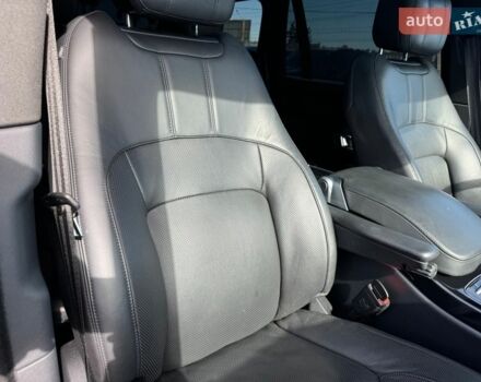 Серый Ленд Ровер Рендж Ровер, объемом двигателя 5 л и пробегом 158 тыс. км за 57000 $, фото 9 на Automoto.ua