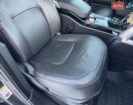 Серый Ленд Ровер Рендж Ровер, объемом двигателя 5 л и пробегом 158 тыс. км за 63900 $, фото 93 на Automoto.ua